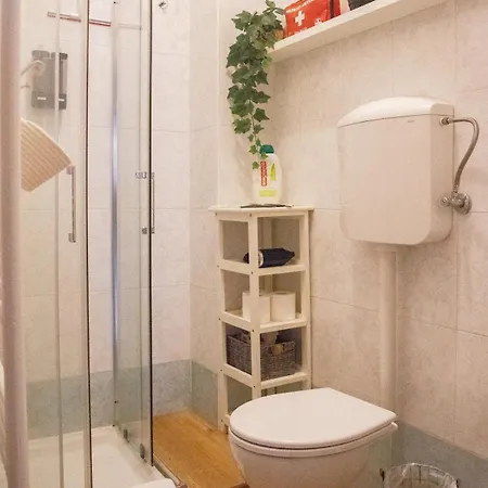 Fondazione Prada - Leo Brothers - Benaco 27 Apartamento Milán